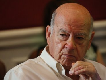 Senador Insulza pide calma ante arancel al cobre y afirma que "no hay que correr a negociar nada"