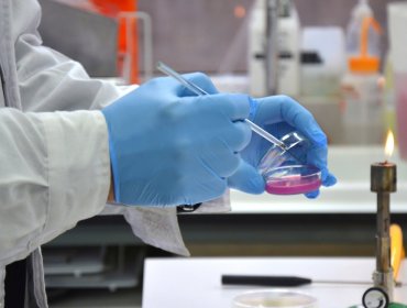 HUB Ambiental de la Universidad de Playa Ancha logra pionera acreditación internacional de su laboratorio