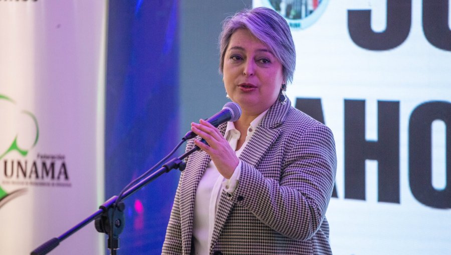 Jara respondió a dichos de Kaiser sobre ser "Bachelet con esteroides": "Pensé que la dureza se iba a expresar en ideas"