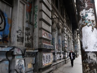 Presentan proyecto que busca mejorar penas y agravar las reincidencias en caso de daños a monumentos nacionales