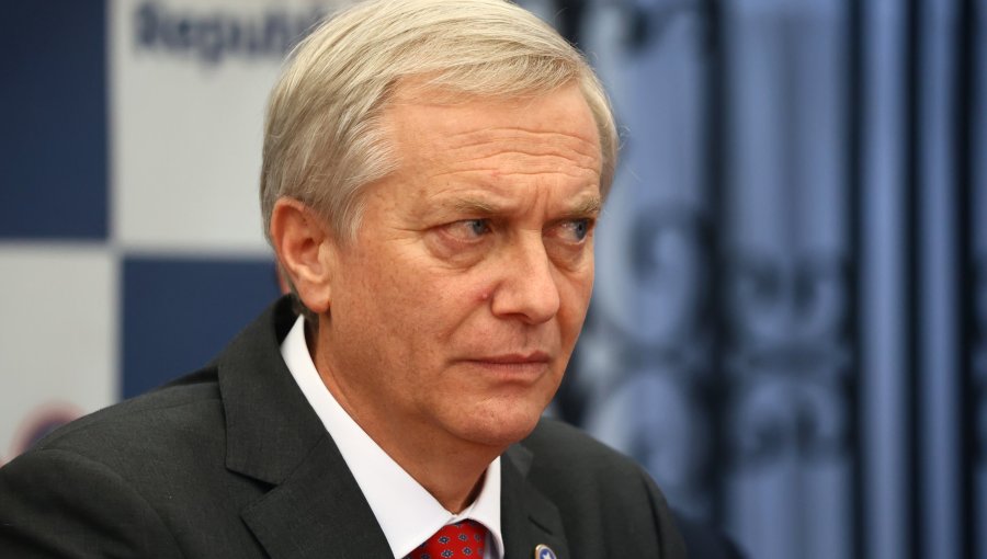 José Antonio Kast califica de "inaceptable" la liberación de sicario y afirma que es "urgente recapturarlo"