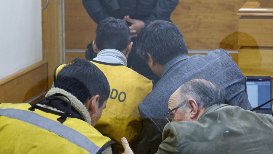 Decretan prisión preventiva para cinco exfuncionarios de la FACh acusados de narcotráfico