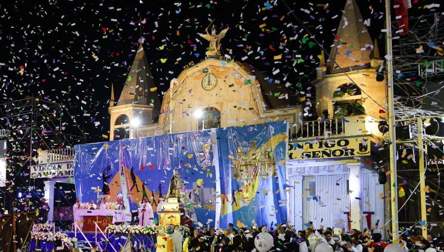 Miles de peregrinos llegan a La Tirana para celebrar a la Virgen del Carmen
