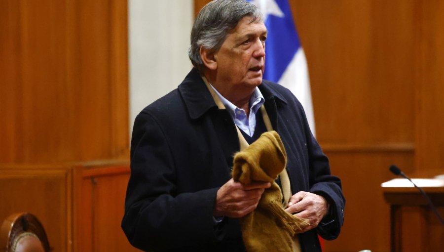 Presidente del PC dice que Jara "tendrá toda la autonomía" ante negativa de sumar a su hijo al comando