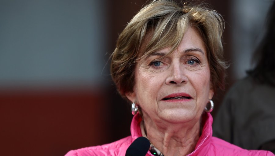Matthei acusa a grupos vinculados al Partido Republicano de manipular videos "para que pareciera que tengo alzheimer"