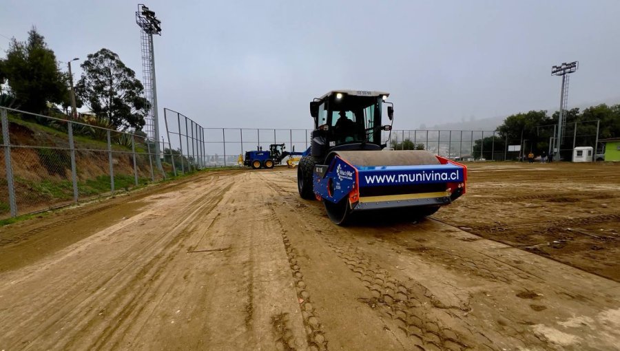 Complejo Deportivo El Olivar vuelve a recibir partidos de fútbol tras ser utilizado como centro de operaciones post-megaincendio