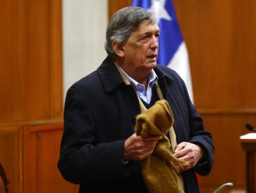 Presidente del PC dice que Jara "tendrá toda la autonomía" ante negativa de sumar a su hijo al comando