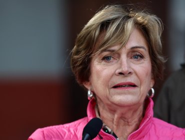 Matthei acusa a grupos vinculados al Partido Republicano de manipular videos "para que pareciera que tengo alzheimer"