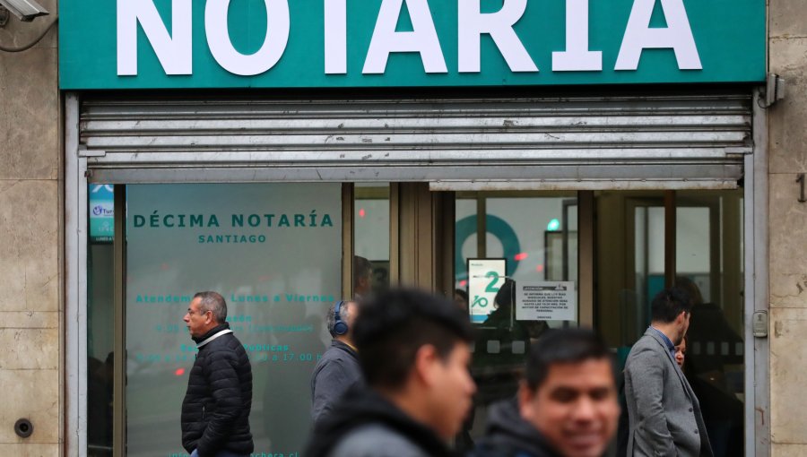 Presentan recurso ante Tribunal Constitucional contra norma que limita edad para trabajar como notario