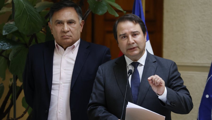 Diputados RN exigen a Jeannette Jara que se pronuncie sobre deuda de contribuciones del PC