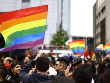Administración Trump cierra el servicio de prevención del suicidio para jóvenes LGBTQ+