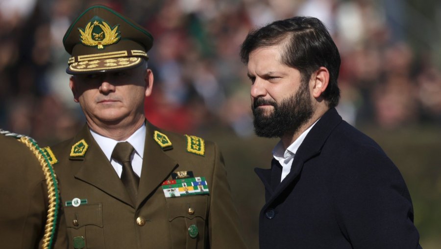 Presidente Boric pide en ceremonia de egreso de Carabineros que "no dejemos que el crimen organizado corrompa las instituciones"