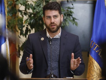 Diputado Ibáñez aprueba salida de Etcheberry pero destacó su trabajo en el SII