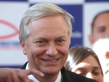 Encuesta Criteria: José Antonio Kast sube 5 puntos y está a solo dos de alcanzar a Jeannette Jara