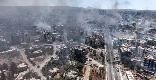 Al menos 5 personas fallecidas en ataque israelí a tiendas de refugiados en Gaza