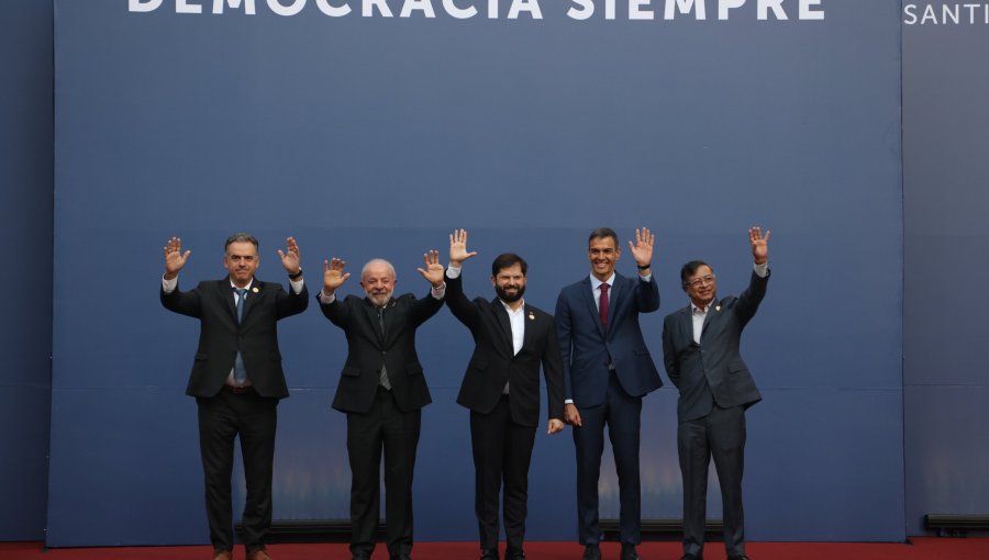 Presidente Boric recibió a mandatarios de Brasil, España, Colombia y Uruguay en La Moneda