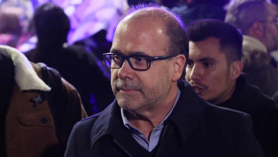 Undurraga descarta que la DC decida apoyar a Matthei remarcando que buscan estar "alejados de los extremos"