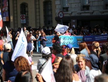 Contraloría ratifica dictamen sobre descuentos remuneratorios a profesores que adhieran a paralizaciones