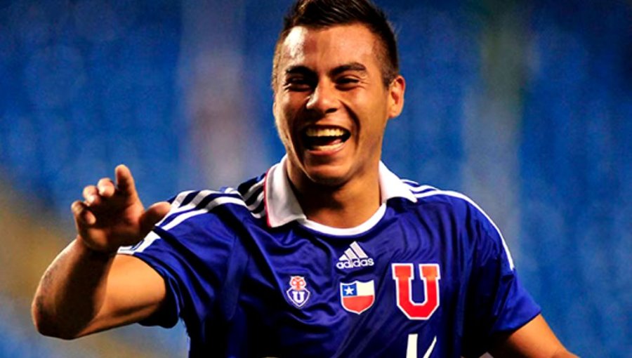Aseguran que Eduardo Vargas llegaría este lunes a Chile para sellar su regreso a la U: "Hoy debiese llegar y firmar"