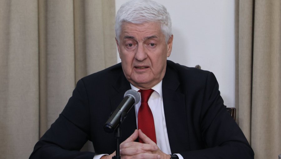 Javier Etcheberry hace mea culpa tras su salida de la dirección del SII y afirma que "no quería irme"
