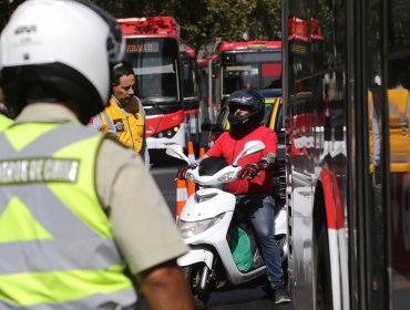 Conozca las calles donde habrá desvíos de tránsito en Santiago por cumbre de presidentes