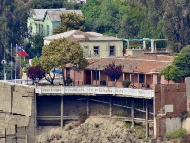 Dan inicio a obras para conservar y habilitar el patrimonial castillo San José de Valparaíso