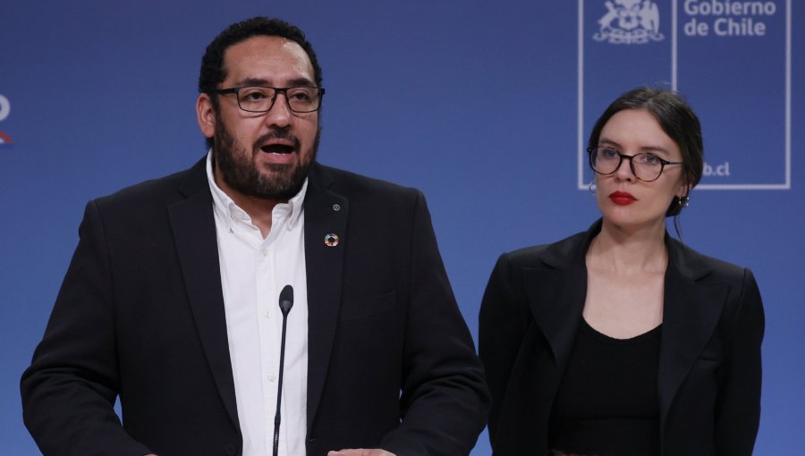 Vallejo pide "coherencia" a la UDI tras publicar video parodia de Cataldo: acusa "campaña sucia" en contra el ministro de Educación