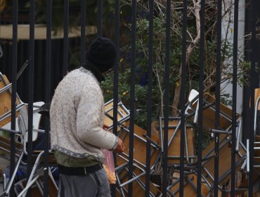 Carabineros desalojó de forma simultánea seis liceos municipales que se encontraban tomados en Santiago