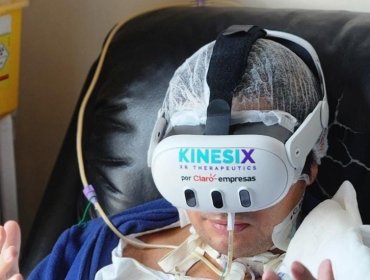 Aplican lentes 3D de realidad inmersiva en la para rehabilitación de paciente en UCI del Hospital Dr. Eduardo Pereira de Valparaíso