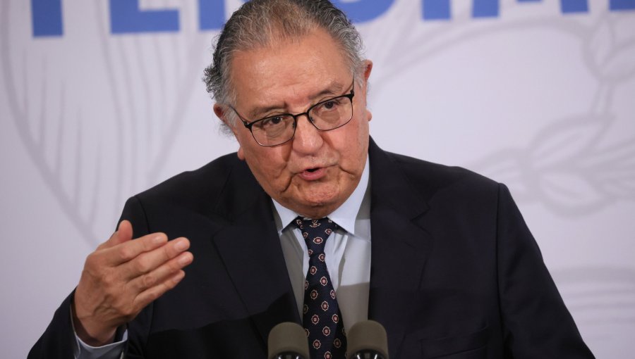 Huenchumilla es nuevo Presidente de la DC: "Tomamos una decisión democrática después de un amplio debate"