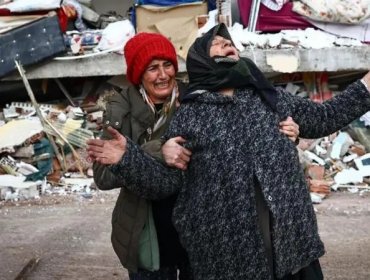 Cómo funciona el sistema de alerta sísmica de Google que falló durante el devastador terremoto de 2023 en Turquía