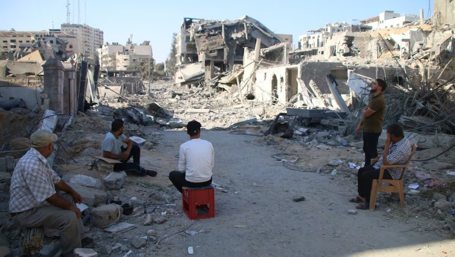Israel afirma que 120 camiones con alimentos entraron a Gaza en el primer día de "pausas humanitarias"