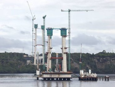 Puente Chacao registra un 54% de avance, pero muestra retraso en punto clave