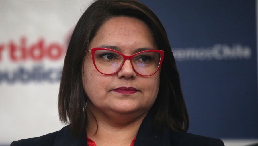 Secretaria general del Partido Republicano cuestiona querella anunciada por Matthei y sostiene que "va a desviar el foco"
