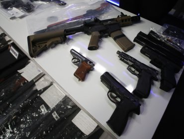 Operativos en la región Metropolitana dejan 15 detenidos y la incautación de droga, municiones y vehículos de alta gama