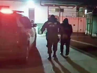 Carabineros capturó a sujeto que debía cumplir prisión preventiva por receptación en Cartagena: operativo dejó otros dos detenidos