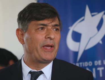 Parisi propone que candidatos a cargos de elección popular se sometan a un "test de suficiencia física, psicológica y mental"