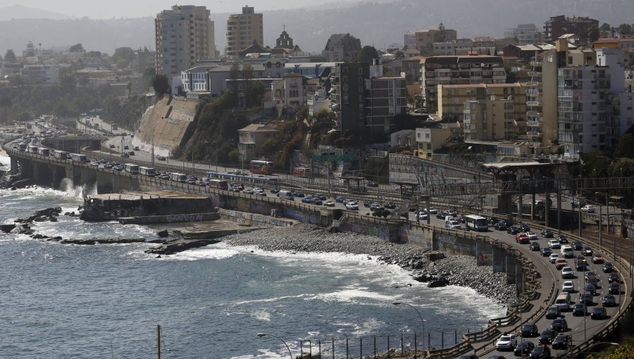 Transporte público tuvo que cesar funciones desde las 12:00 horas en ciudades costeras de la región de Valparaíso