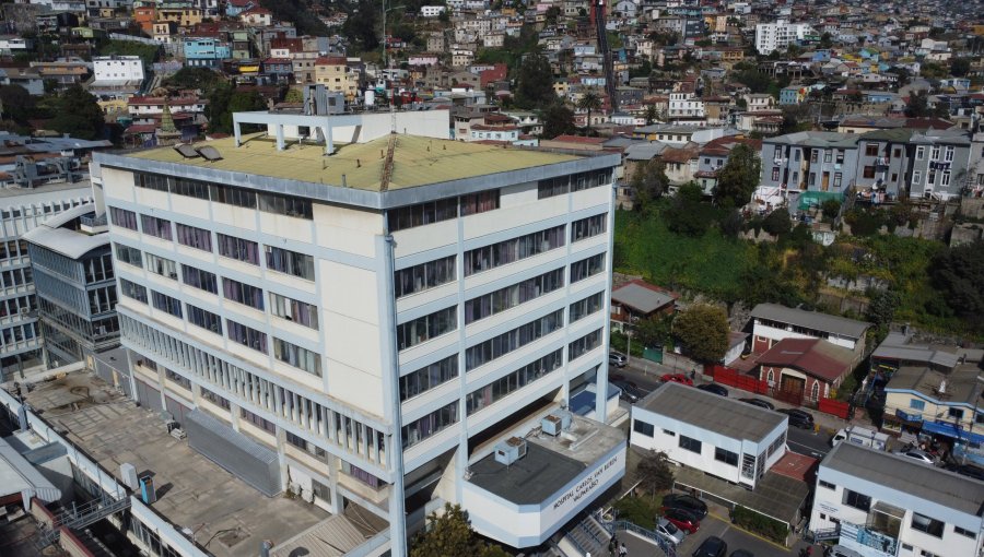 Hospitales Van Buren y Gustavo Fricke debieron ser evacuados por riesgo de tsunami