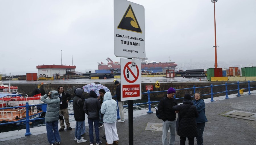 Bajan estado de alerta en Isla de Pascua e Isla San Félix, pero se mantiene en la zona continental de la región de Valparaíso