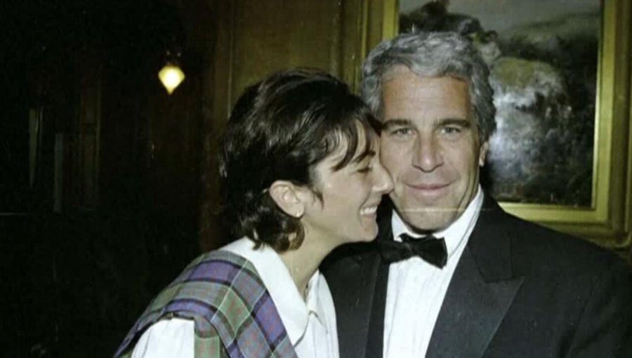 Expareja de Jeffrey Epstein, condenada a 20 años de cárcel por tráfico de menores, pide inmunidad para declarar en comité del Congreso de EE.UU.