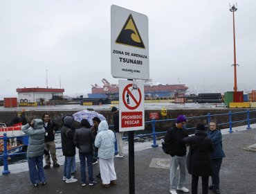 Bajan estado de alerta en Isla de Pascua e Isla San Félix, pero se mantiene en la zona continental de la región de Valparaíso