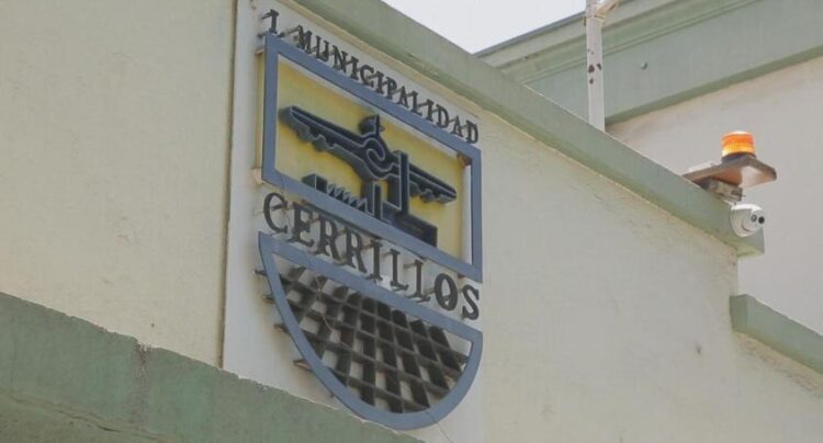 Incautan documentación desde Municipio de Cerrillos ante eventual cohecho del equipo de exalcaldesa Lorena Facuse
