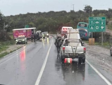 Un fallecido y una decena de heridos deja colisión entre un camión y un bus en San Pedro de Melipilla