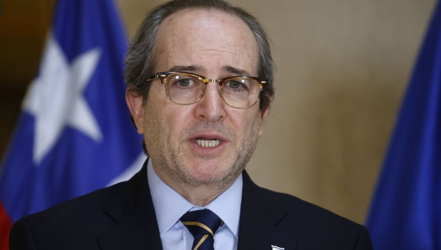 Gil Artzyeli se despide de su cargo como embajador de Israel en Chile con irónico mensaje: "Llegó el momento que algunos esperaban"