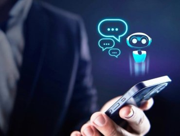 Editorial: Bots, entrevistas pagadas y perfiles de redes sociales: Las malas práticas digitales avaladas por los políticos