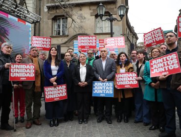 Jeannette Jara presenta su equipo de campaña presidencial con figuras del PC, PS, PPD y el FA
