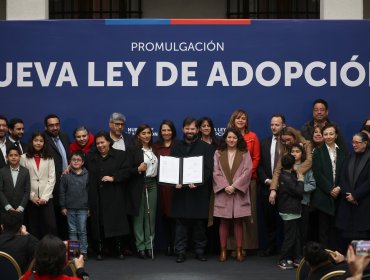 Presidente Boric promulgó la nueva Ley de Adopción con foco en los derechos de niños, niñas y adolescentes