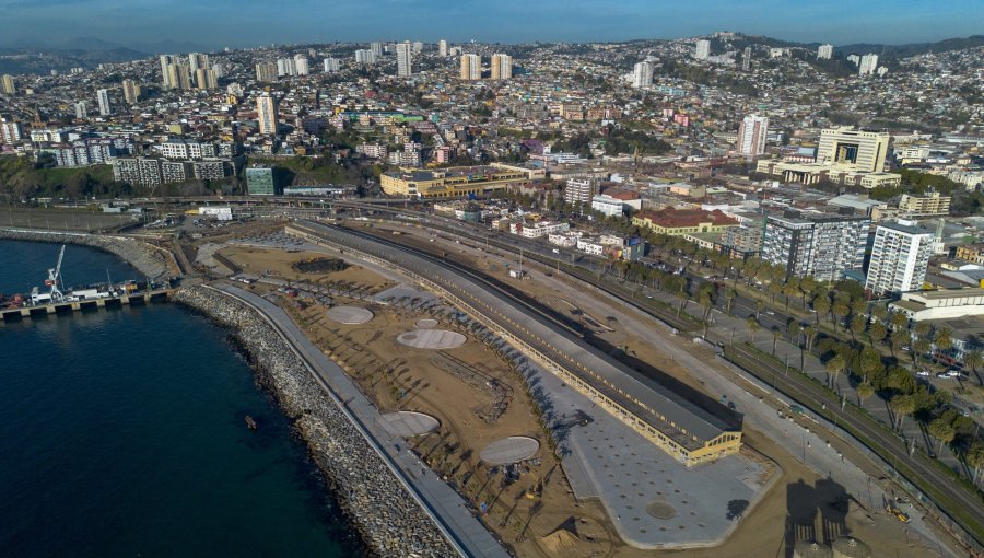 La última vergüenza de Valparaíso: Diputados temen que bodega pueda transformarse en el «elefante blanco» del Parque Barón