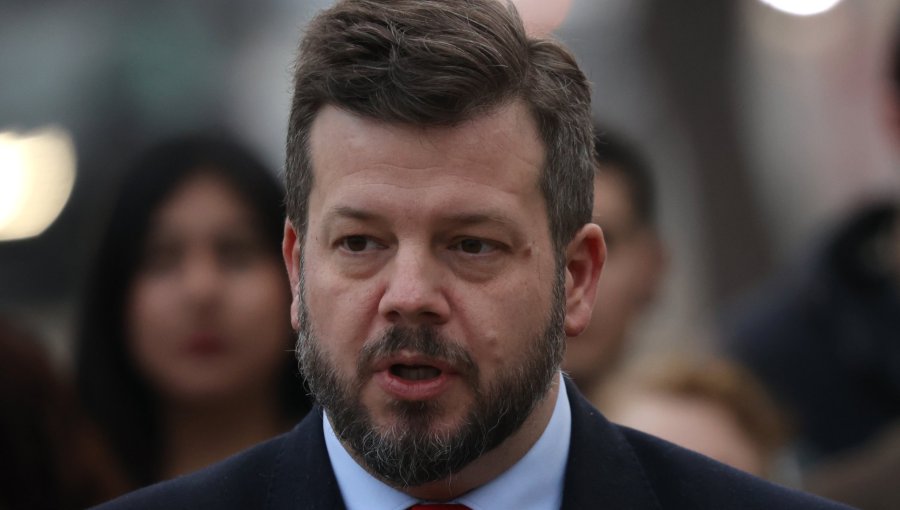 Johannes Kaiser solicita a Contraloría revisar convenio entre Municipalidad de Santiago y agencia de la ONU